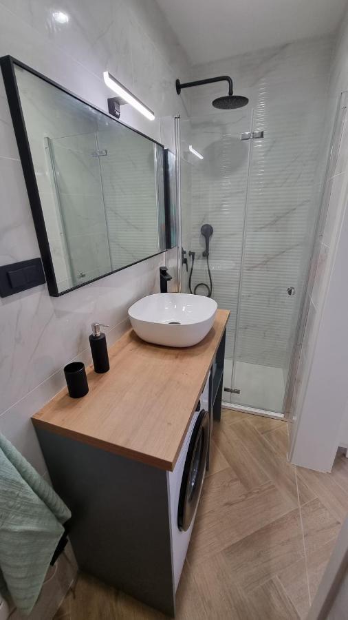 Aquamarine - Free 2 Electric Scooters Apartment *
