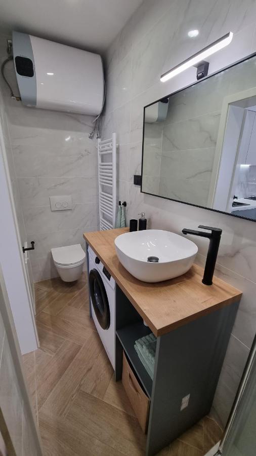 Aquamarine - Free 2 Electric Scooters Apartment Rovinj